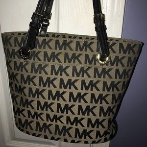 Michael Kors purse
